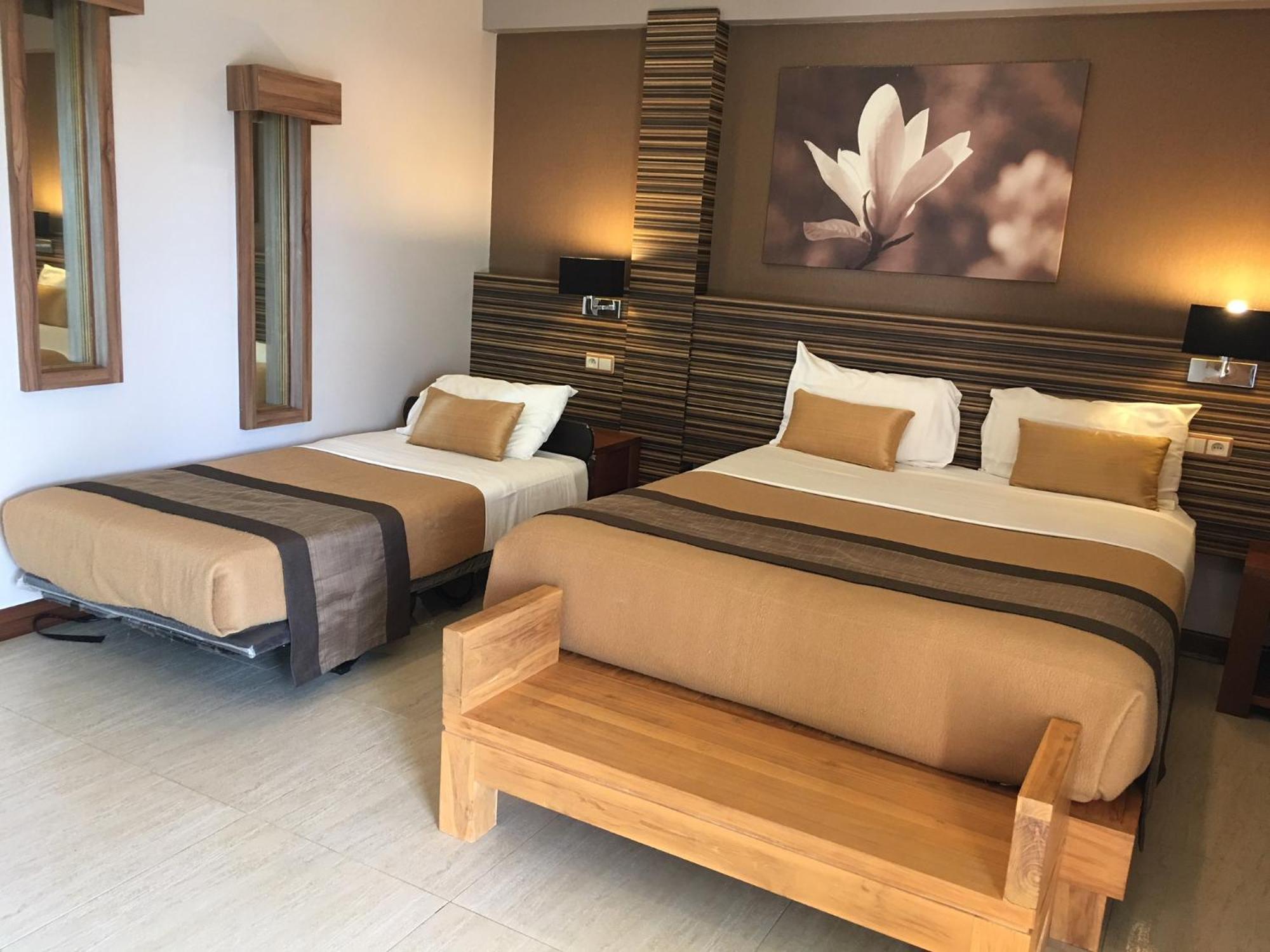 Hotel Colibri Koné Extérieur photo